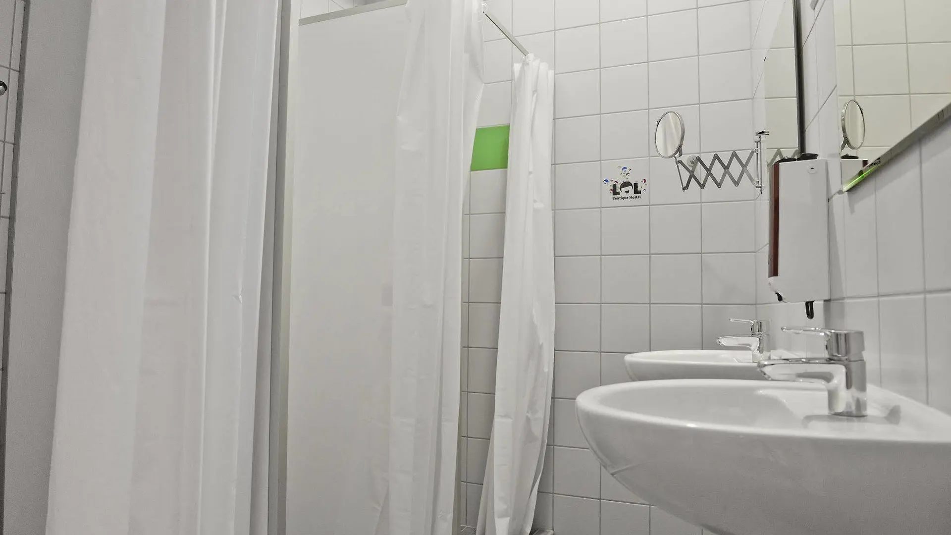 Lol Boutique Hostel City Center Budapest Hungary