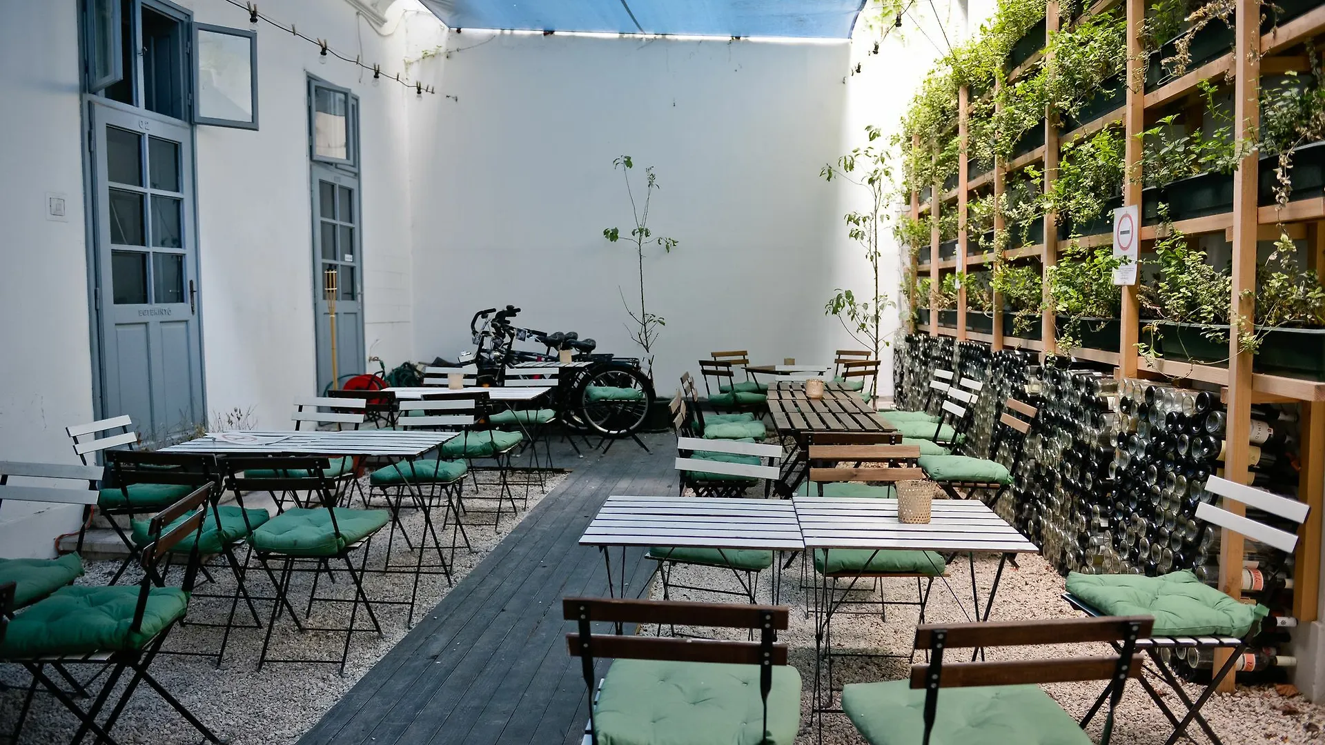 Lol Boutique Hostel City Center Budapest Hungary